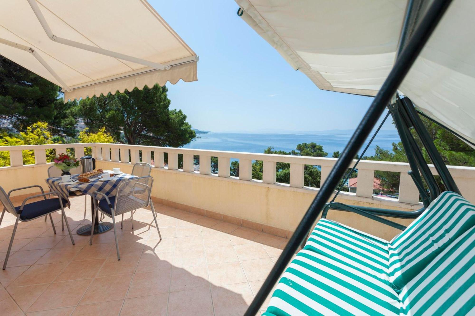 Villa Dalmatino Брела Екстериор снимка