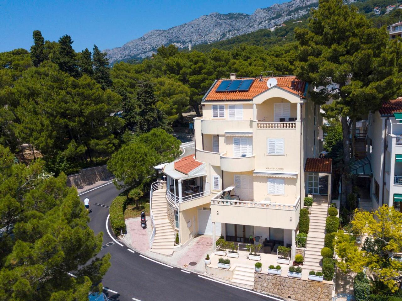 Villa Dalmatino Брела Екстериор снимка